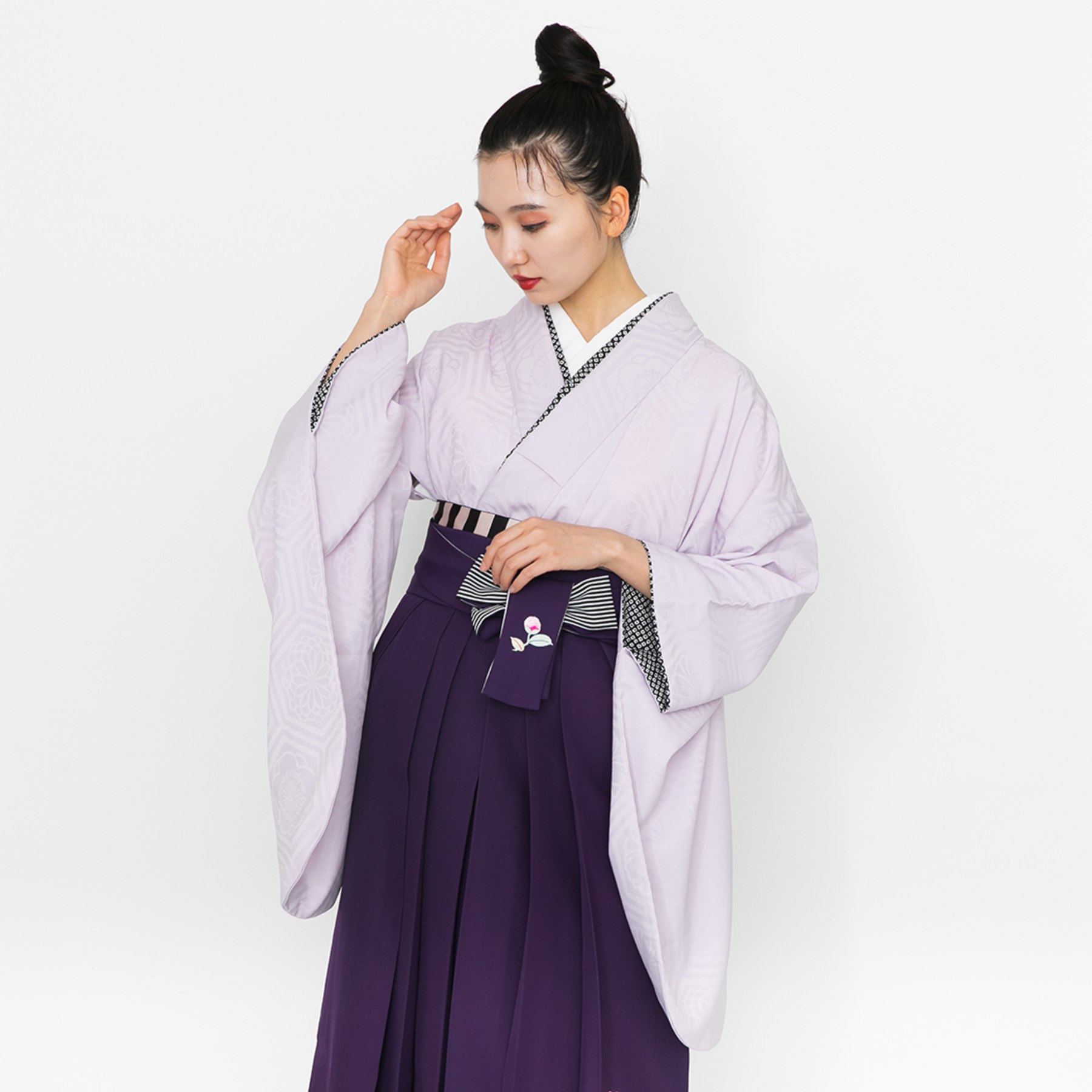 華亀甲/薄紫【九重】（袴：椿刺繍／紫） | 【公式】モダンアンテナの