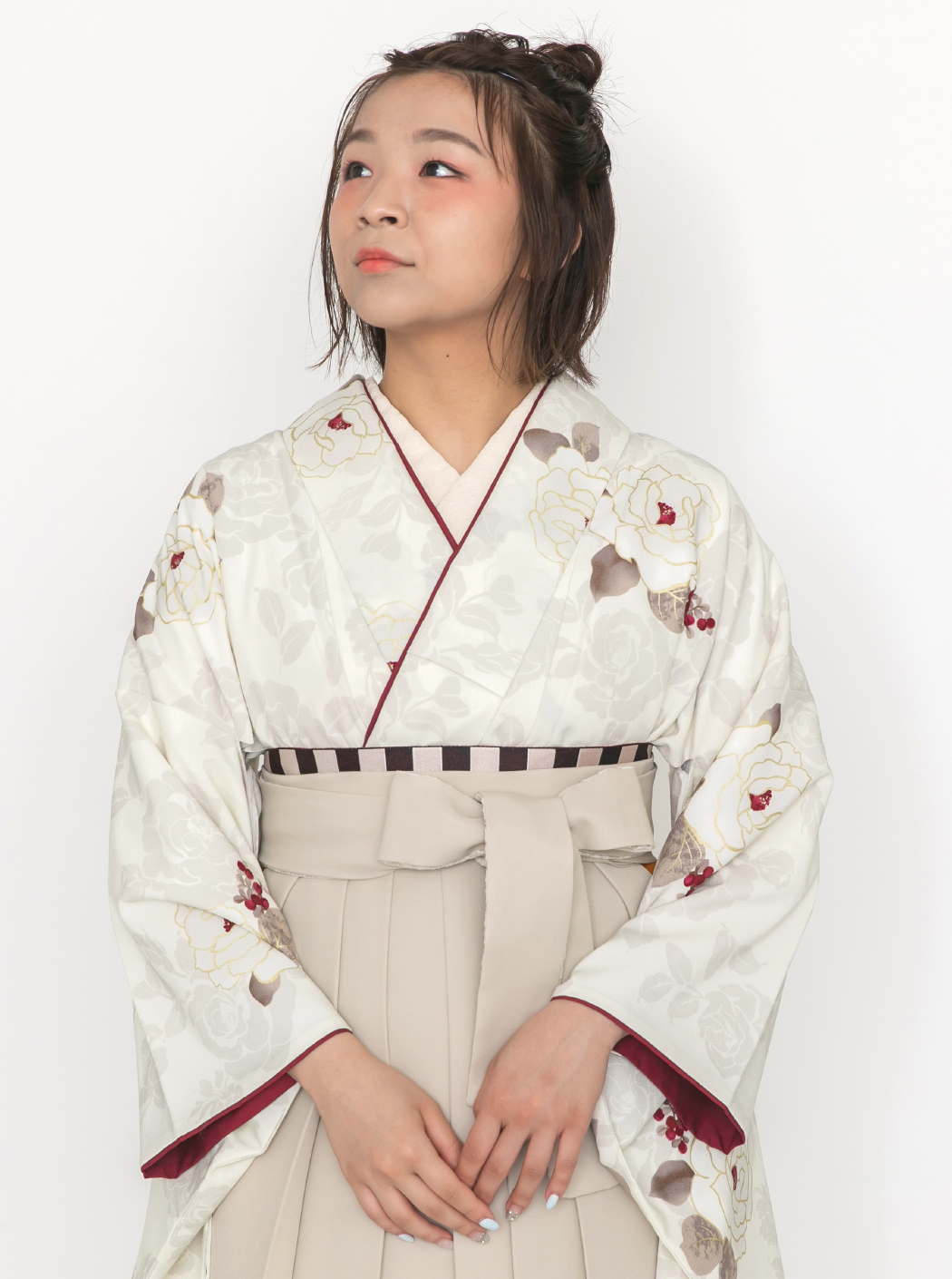 バラ / ベージュ【JAPAN STYLE】（袴：アイボリー／菊刺繍） | 【公式