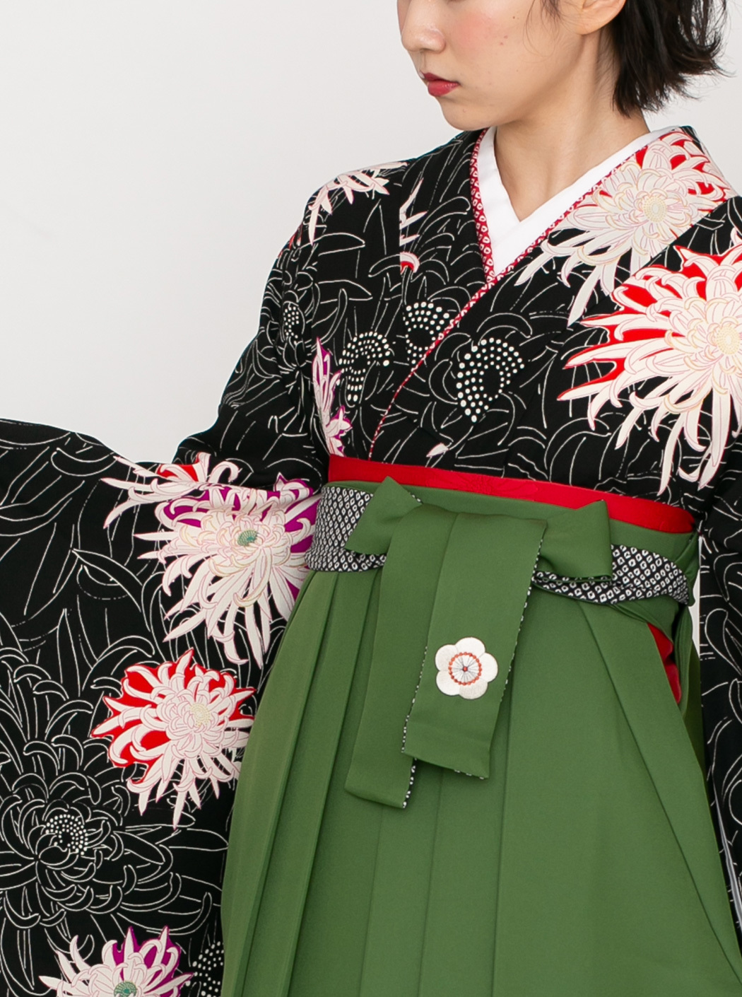 乱菊/黒【九重】（袴：橘刺繍／抹茶） | 【公式】モダンアンテナの卒業