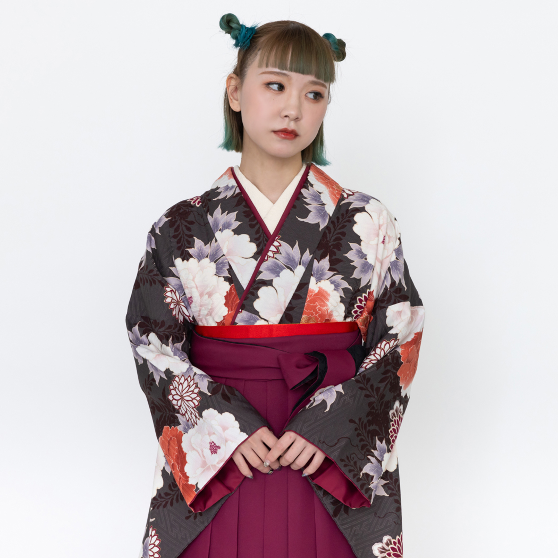 藤と牡丹/こげ茶【九重】（袴：藤牡丹 刺繍/エンジ） | 【公式】モダン