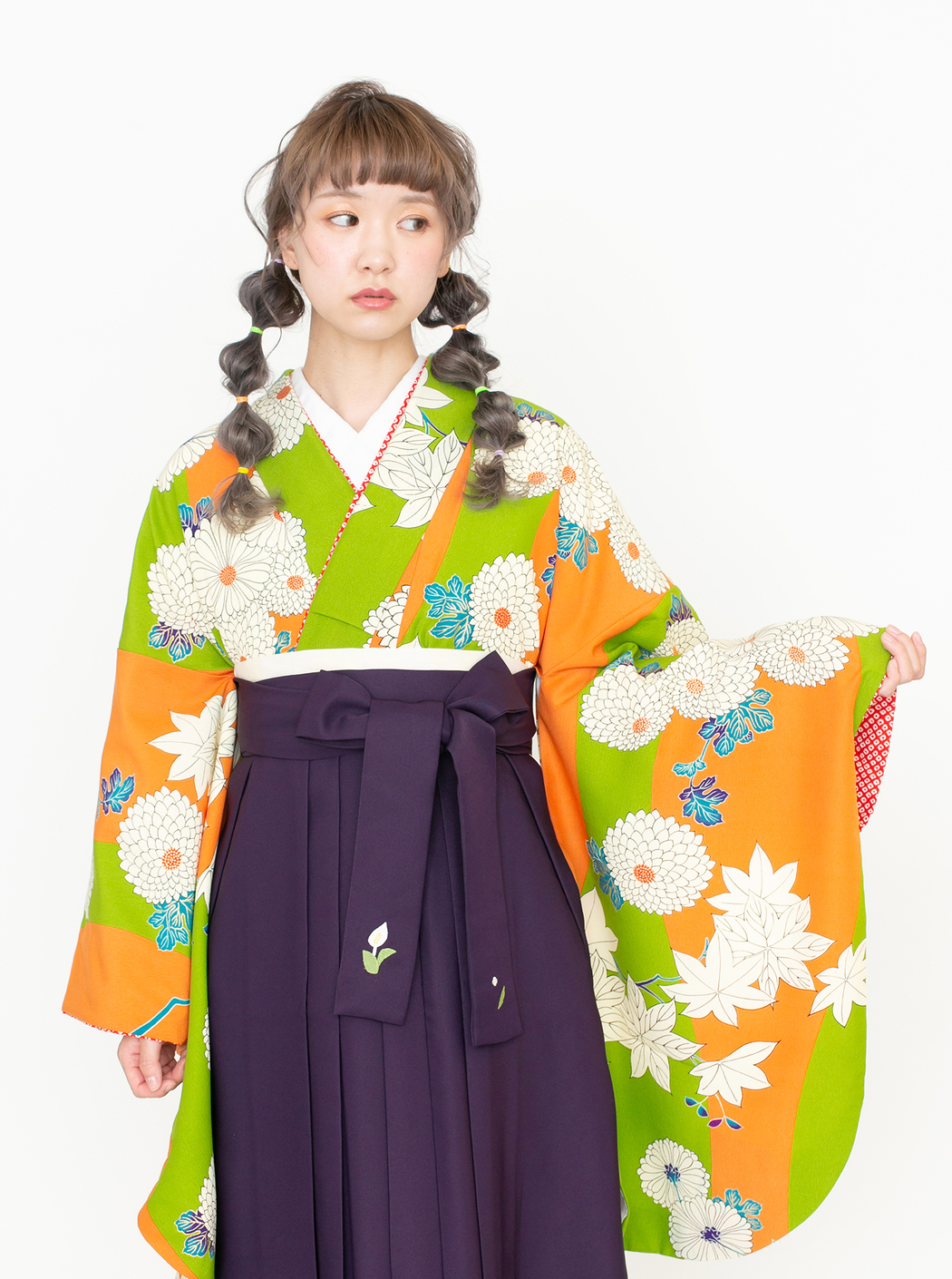 紅葉に菊/オレンジ×グリーン（袴：2way袴／紫） | 【公式】モダン