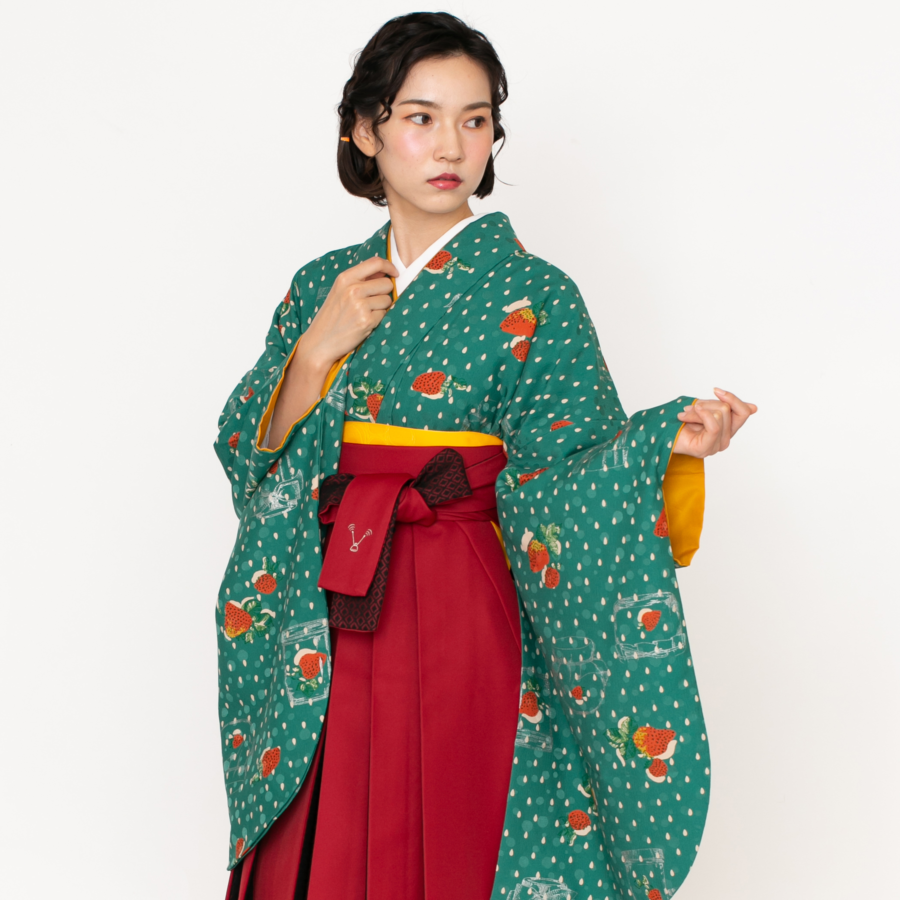 お年玉10％値下げ【新古品】 袴 卒業式 未使用 女性用 モダンアンテナ 