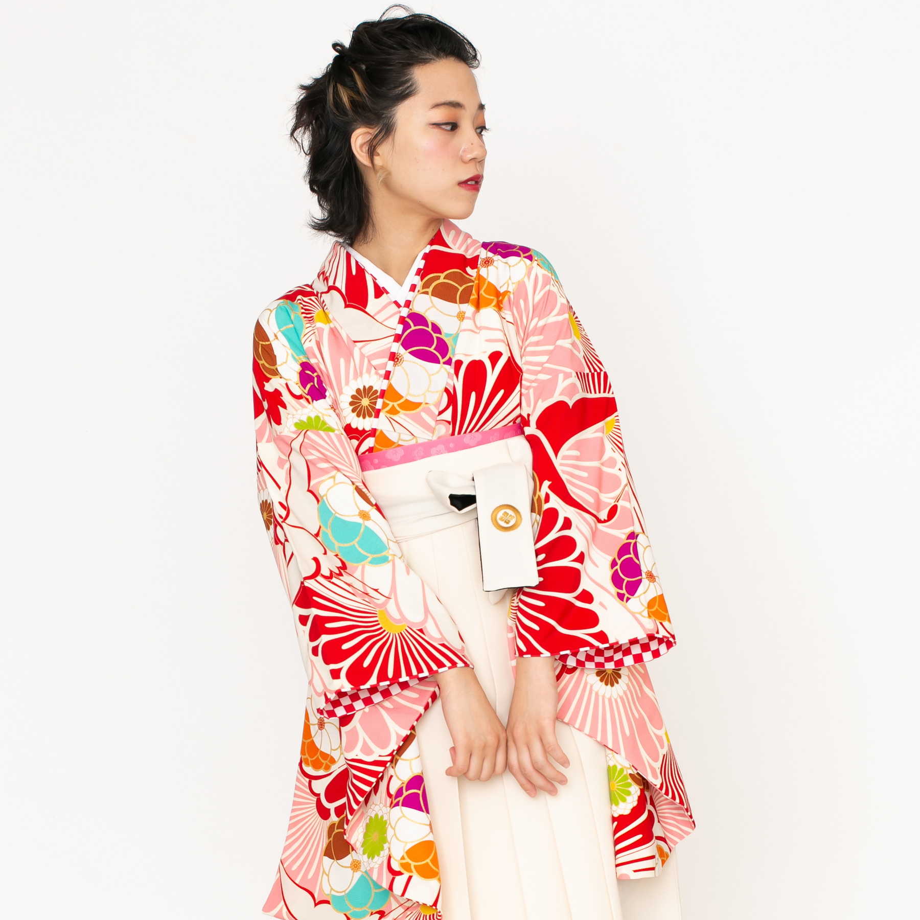 菊に鶴/ピンク【JAPAN STYLE×中村里砂】（袴：椿丸紋刺繍／白