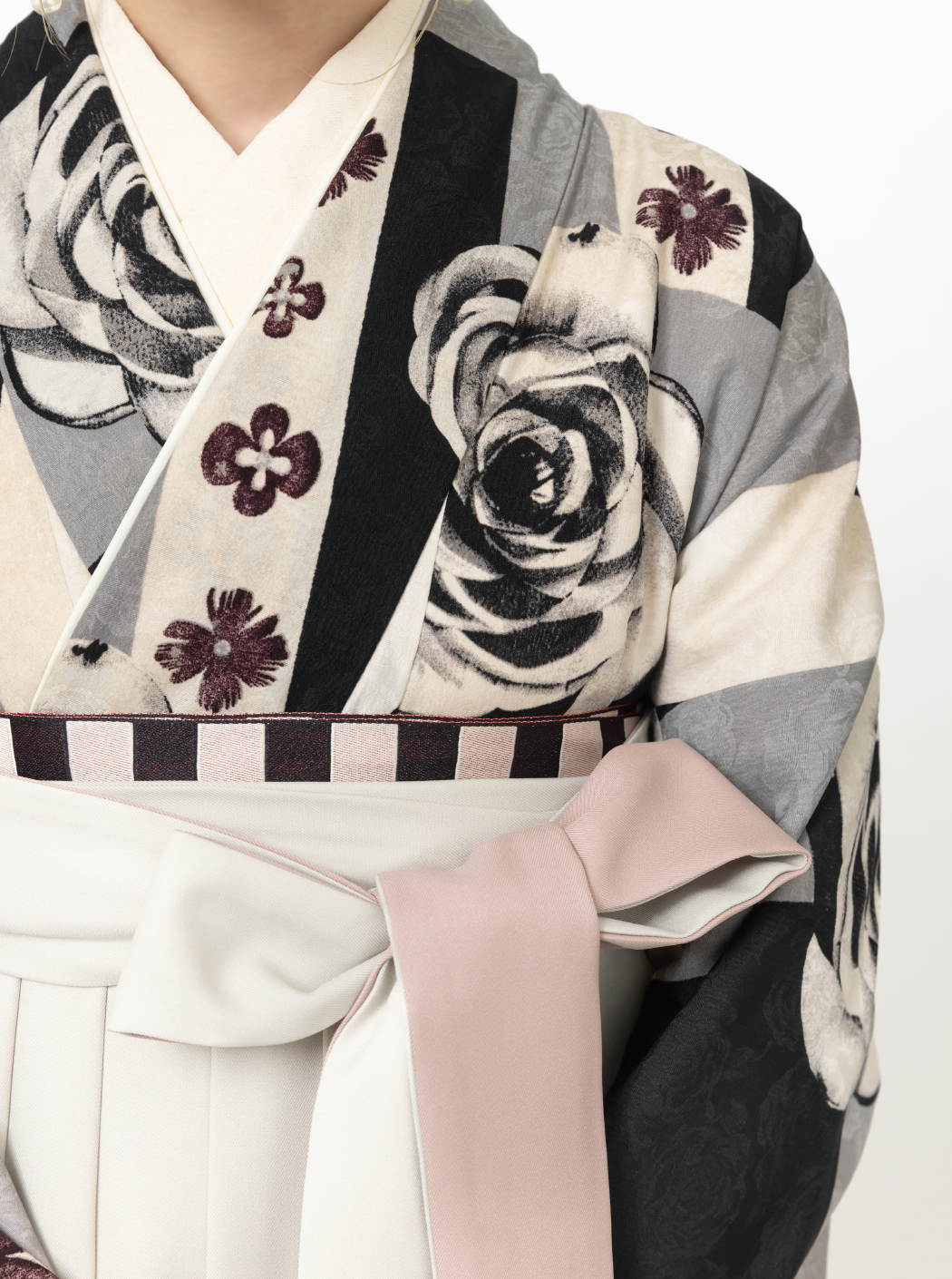 薔薇の構築/モノクロ（袴：アコーディオン/グレージュ×薄ピンク