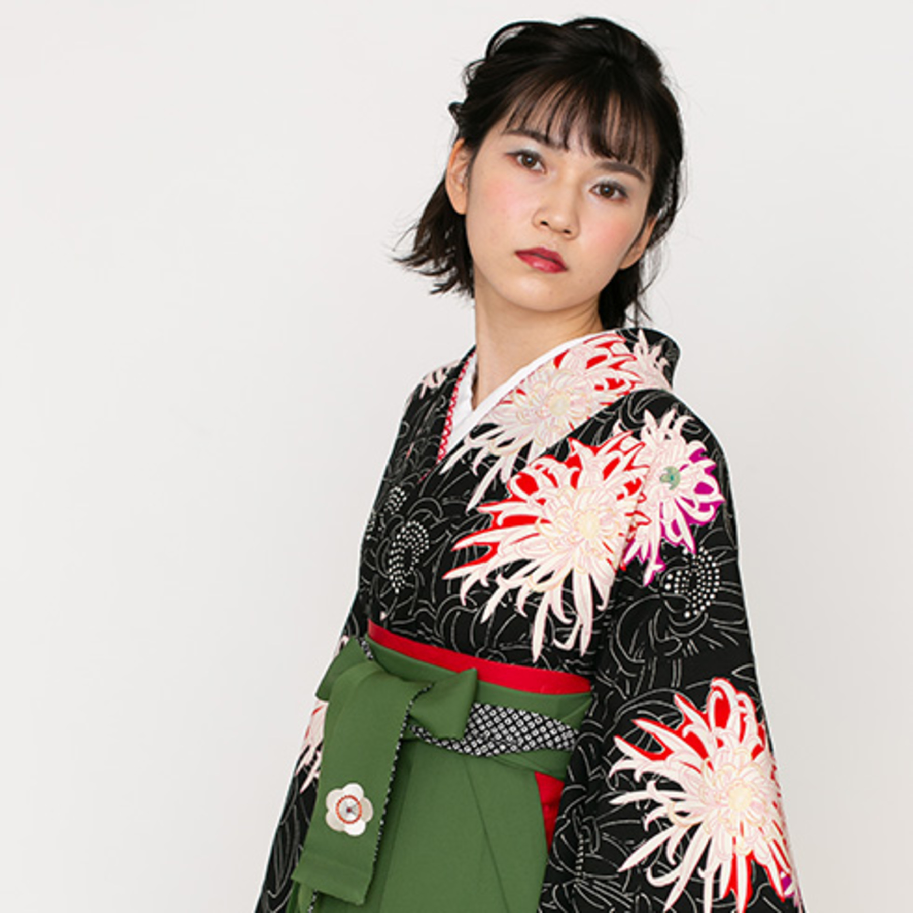 乱菊/黒【九重】（袴：橘刺繍／抹茶） | 【公式】モダンアンテナの卒業