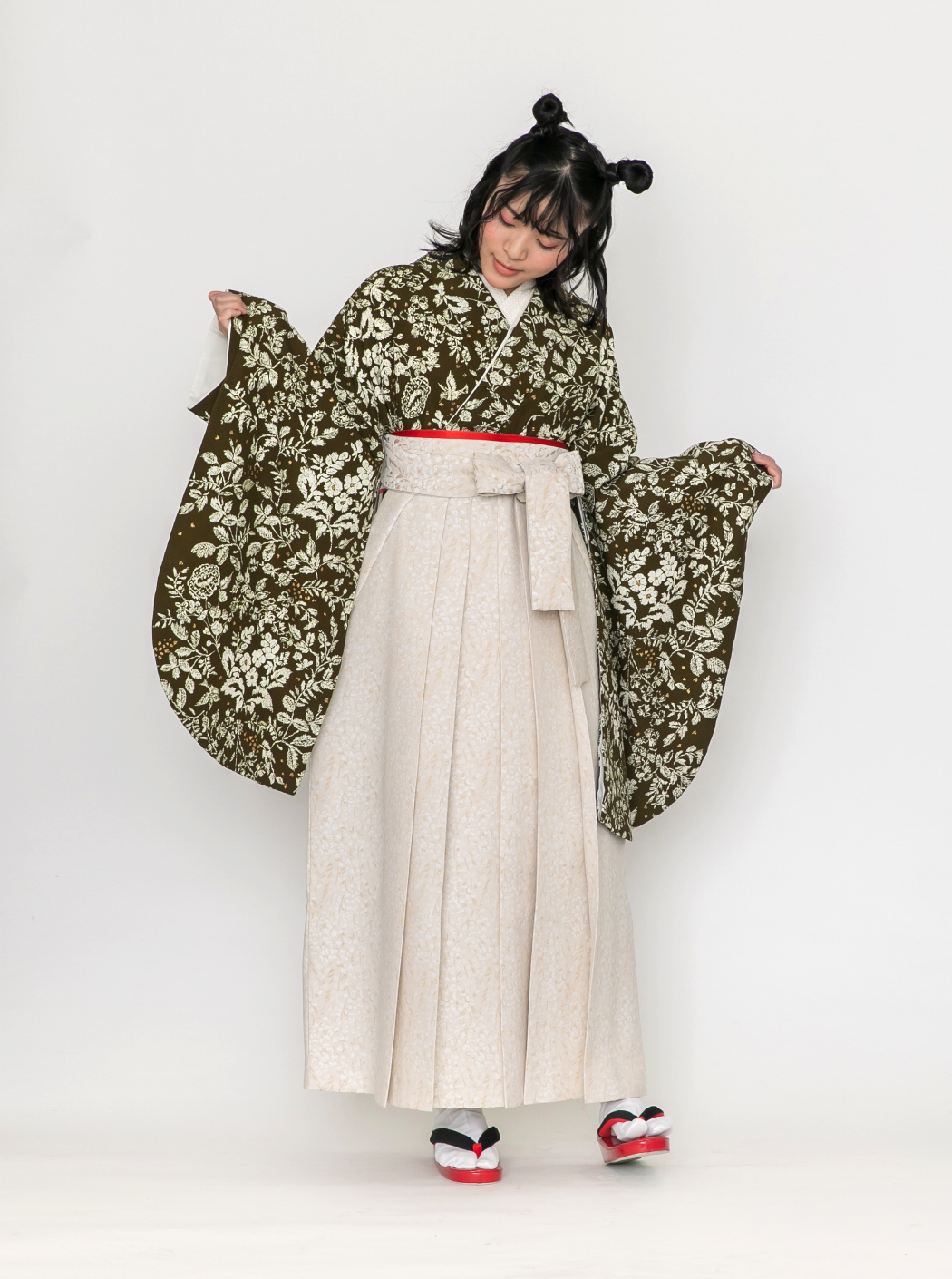更紗 / オリーブ【Kami Shibai-story of-】（袴：小花／ベージュ
