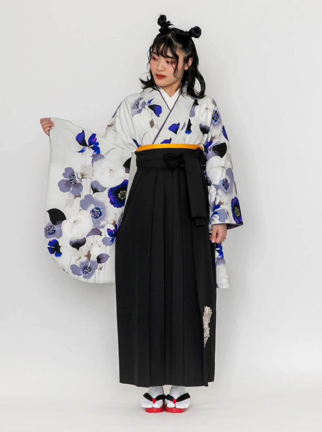 アネモネ / 紫【JAPAN STYLE】（袴：菊刺繍／黒） | 【公式】モダン