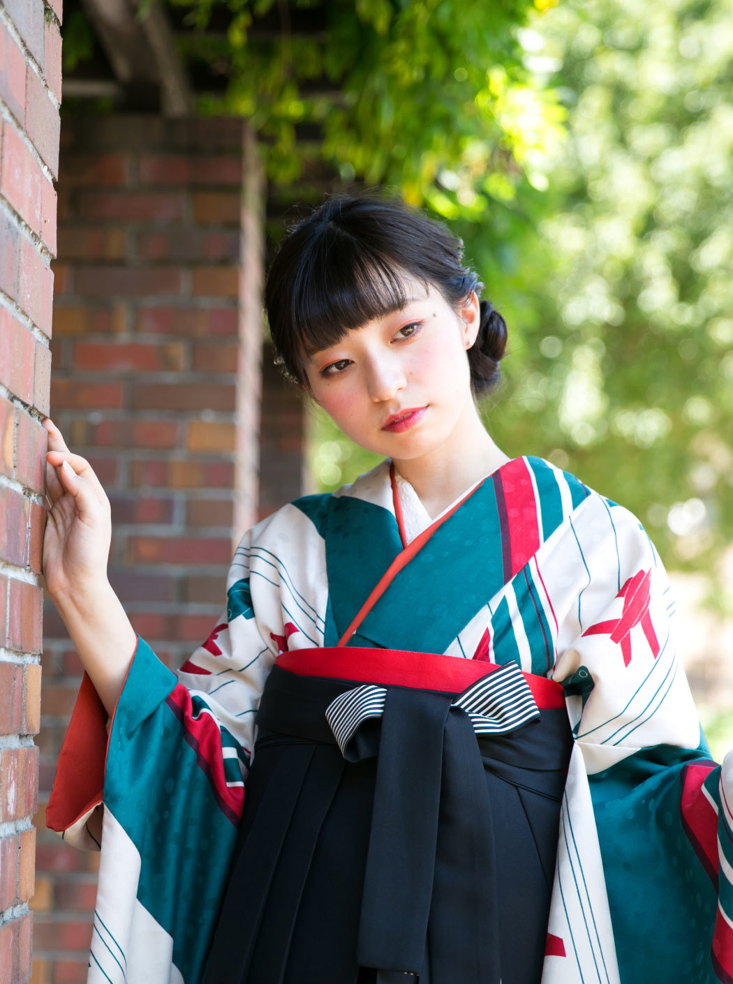 飛行機（袴：紐裏ストライプ／黒） | 【公式】モダンアンテナの卒業袴